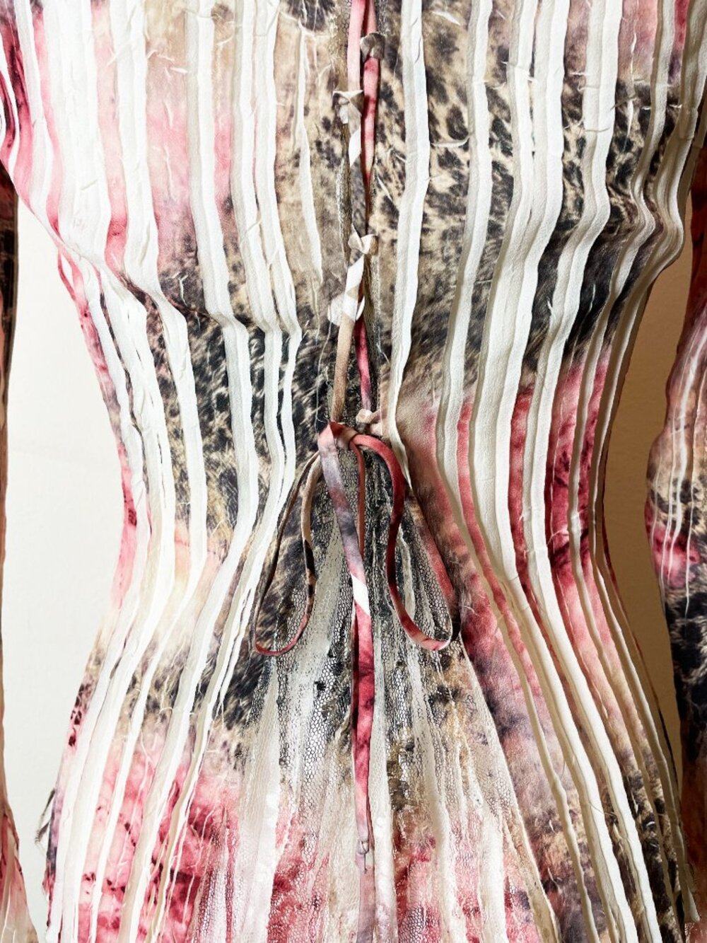 Vintage CACHÉ Y2K Pleated Floral & Animal Print Blouse Lightweight | Size S EUC - Picture 10 of 14